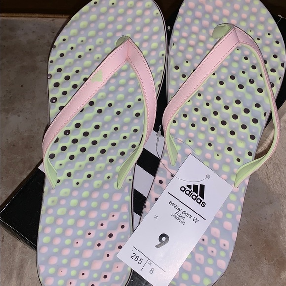 adidas eezay dots flip flops
